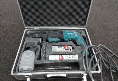 Location Burineur perforateur électrique Makita à Gaillon